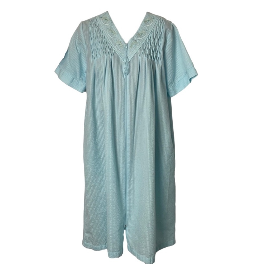 Miss Elaine Robe Zippered Short Sleeve Size Medium Blue Vintage